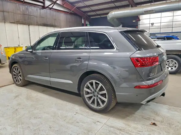 WA1LAAF71KD009669 2019 AUDI Q7 - Image 2