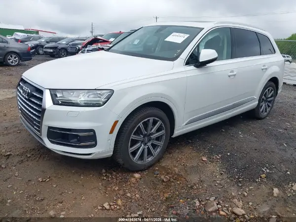 WA1LAAF71KD031123 2019 AUDI Q7 - Image 2