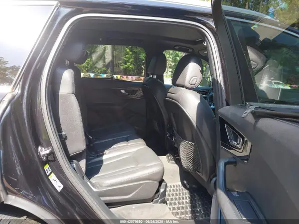WA1LAAF72HD005526 2017 AUDI Q7 - Image 8