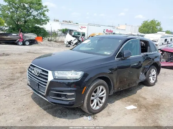 WA1LAAF72HD010693 2017 AUDI Q7 - Image 2