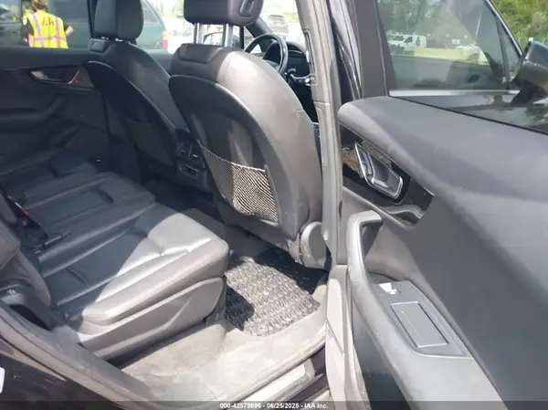 WA1LAAF72HD016378 2017 AUDI Q7 - Image 8