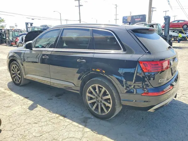 WA1LAAF72HD017689 2017 AUDI Q7 - Image 2