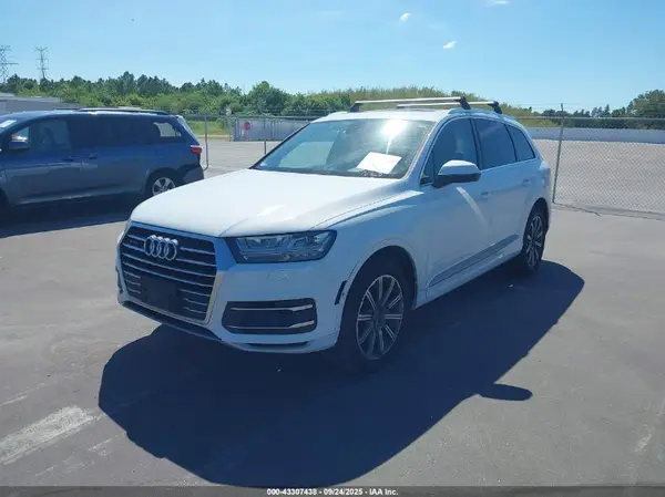WA1LAAF72HD020494 2017 AUDI Q7 - Image 2