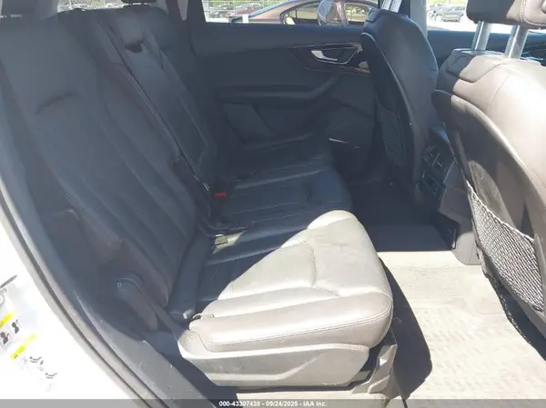WA1LAAF72HD020494 2017 AUDI Q7 - Image 8