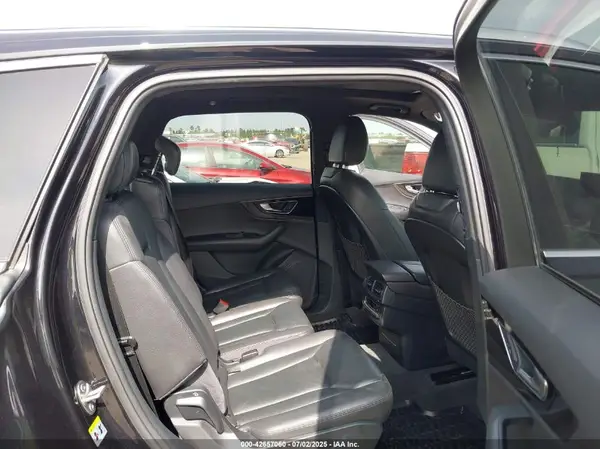 WA1LAAF72HD021810 2017 AUDI Q7 - Image 8