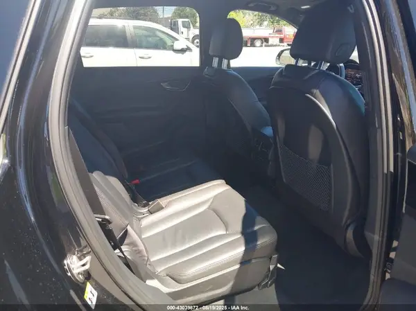 WA1LAAF72HD022343 2017 AUDI Q7 - Image 8
