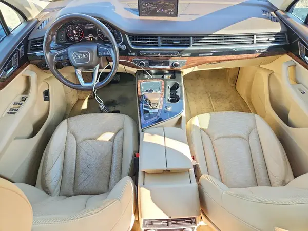 WA1LAAF72HD023671 2017 AUDI Q7 - Image 8