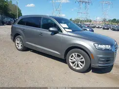 WA1LAAF72HD026215 2017 AUDI Q7