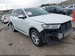 WA1LAAF72HD028000 2017 AUDI Q7