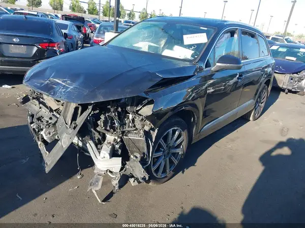 WA1LAAF72HD031379 2017 AUDI Q7 - Image 2