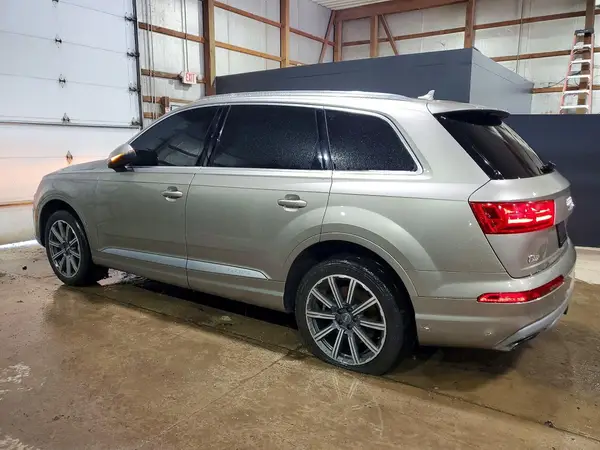 WA1LAAF72HD036033 2017 AUDI Q7 - Image 2