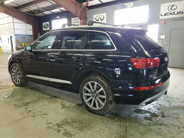 WA1LAAF72HD037702 2017 AUDI Q7 - Image 2
