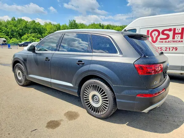WA1LAAF72HD040325 2017 AUDI Q7 - Image 2