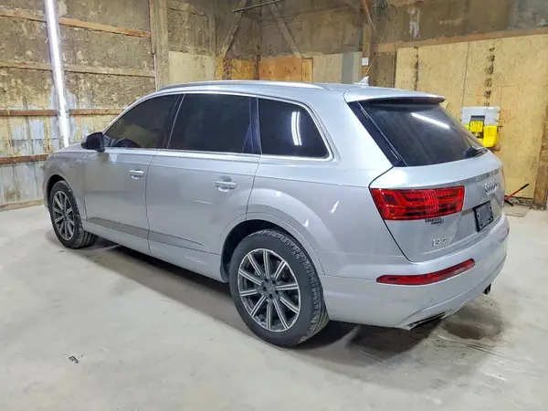WA1LAAF72HD048604 2017 AUDI Q7 - Image 2