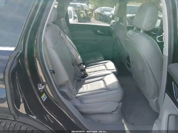 WA1LAAF72HD053303 2017 AUDI Q7 - Image 8
