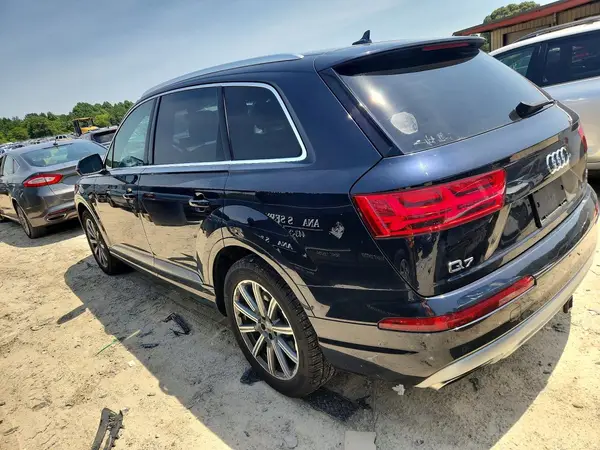WA1LAAF72HD057903 2017 AUDI Q7 - Image 2