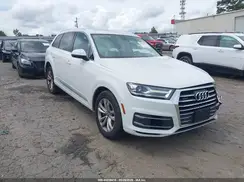 WA1LAAF72JD032960 2018 AUDI Q7