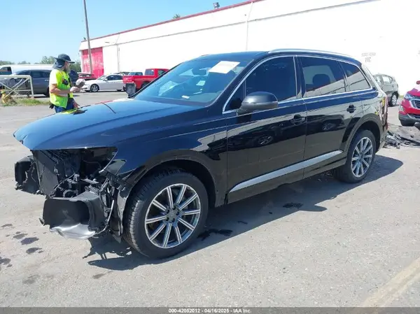 WA1LAAF72KD000785 2019 AUDI Q7 - Image 2
