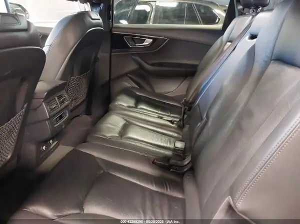 WA1LAAF72KD002200 2019 AUDI Q7 - Image 8