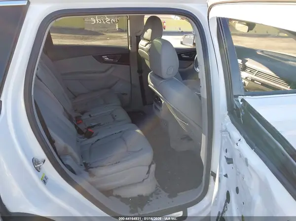 WA1LAAF72KD003363 2019 AUDI Q7 - Image 8
