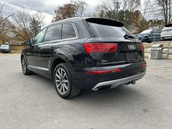 WA1LAAF72KD007199 2019 AUDI Q7 - Image 2