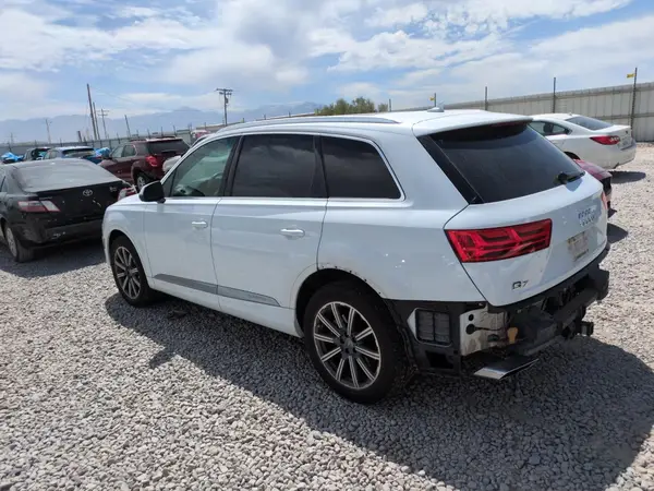 WA1LAAF72KD040557 2019 AUDI Q7 - Image 2