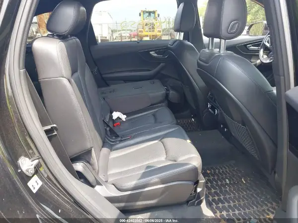 WA1LAAF72KD046763 2019 AUDI Q7 - Image 8