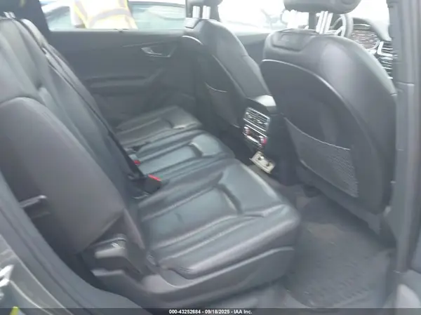 WA1LAAF73HD005051 2017 AUDI Q7 - Image 8