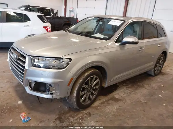 WA1LAAF73HD010119 2017 AUDI Q7 - Image 2