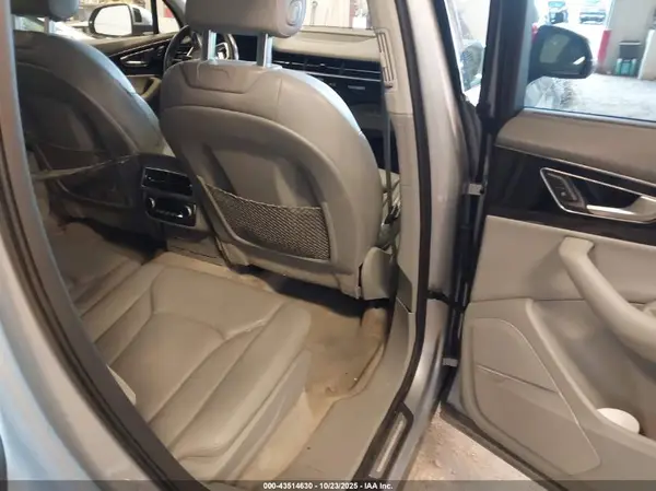 WA1LAAF73HD010119 2017 AUDI Q7 - Image 8