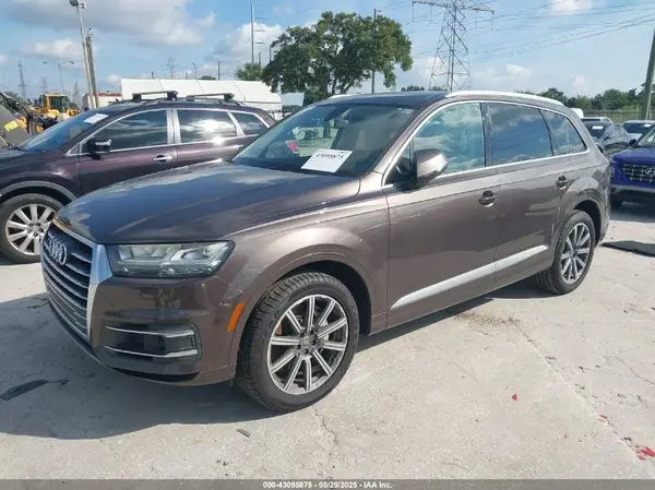 WA1LAAF73HD011139 2017 AUDI Q7 - Image 2