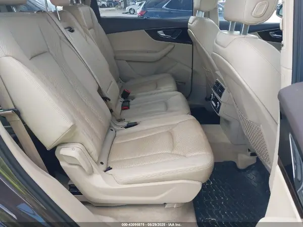 WA1LAAF73HD011139 2017 AUDI Q7 - Image 8