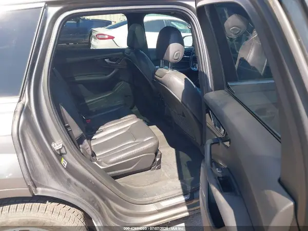 WA1LAAF73HD011755 2017 AUDI Q7 - Image 8