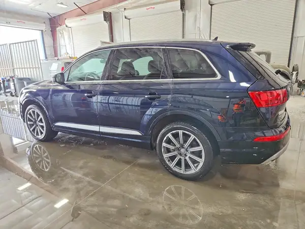 WA1LAAF73HD018995 2017 AUDI Q7 - Image 2