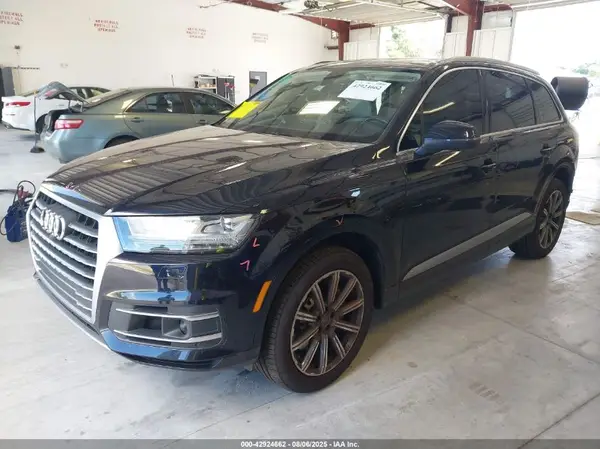 WA1LAAF73HD024392 2017 AUDI Q7 - Image 2
