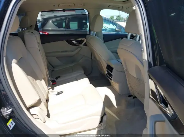 WA1LAAF73HD027292 2017 AUDI Q7 - Image 8
