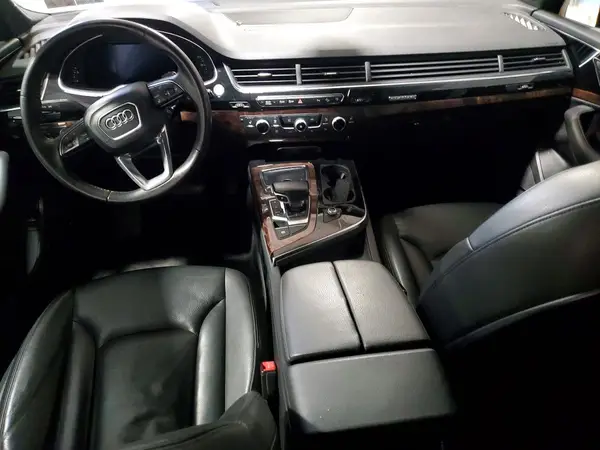 WA1LAAF73HD028068 2017 AUDI Q7 - Image 8