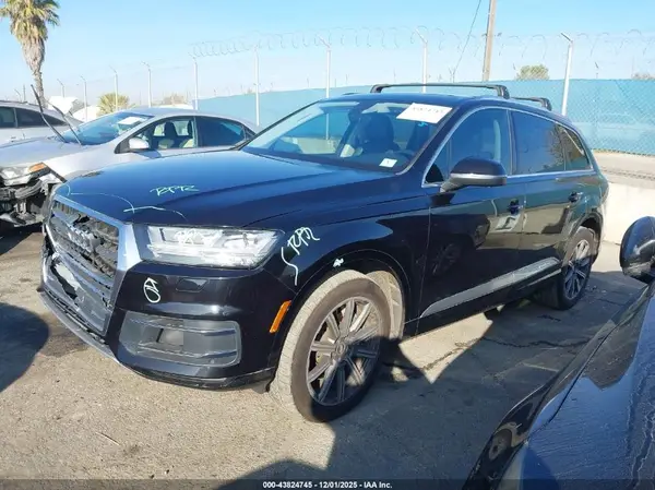 WA1LAAF73HD028846 2017 AUDI Q7 - Image 2