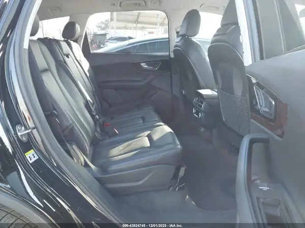 WA1LAAF73HD028846 2017 AUDI Q7 - Image 8