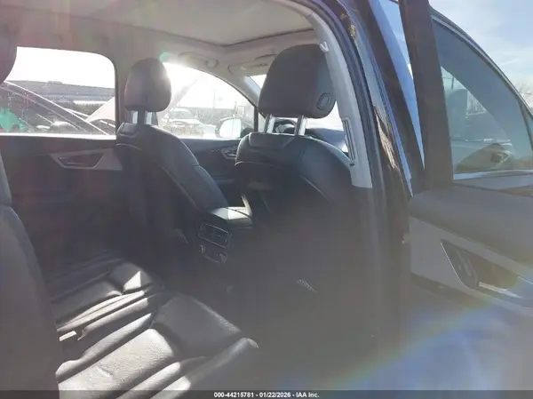 WA1LAAF73HD033688 2017 AUDI Q7 - Image 8