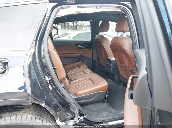 WA1LAAF73HD052127 2017 AUDI Q7 - Image 8