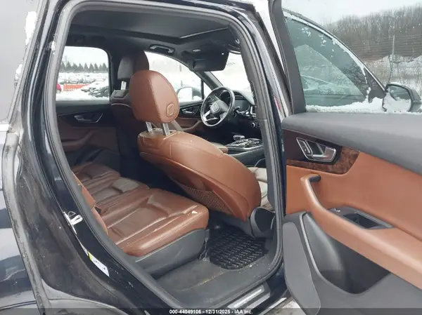 WA1LAAF73HD053424 2017 AUDI Q7 - Image 8