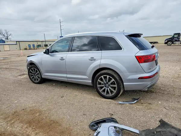 WA1LAAF73HD058476 2017 AUDI Q7 - Image 2