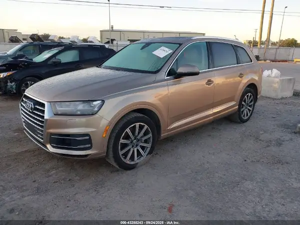 WA1LAAF73KD002562 2019 AUDI Q7 - Image 2