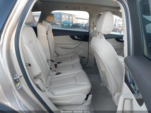 WA1LAAF73KD002562 2019 AUDI Q7 - Image 8