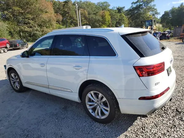 WA1LAAF73KD002805 2019 AUDI Q7 - Image 2