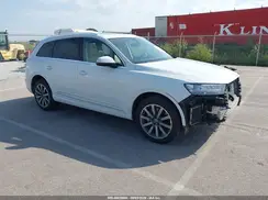 WA1LAAF73KD008734 2019 AUDI Q7