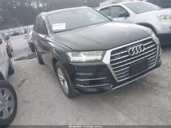WA1LAAF73KD010418 2019 AUDI Q7
