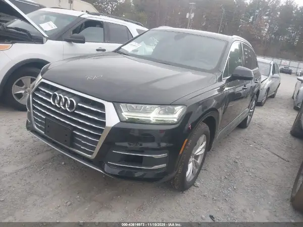 WA1LAAF73KD010418 2019 AUDI Q7 - Image 2
