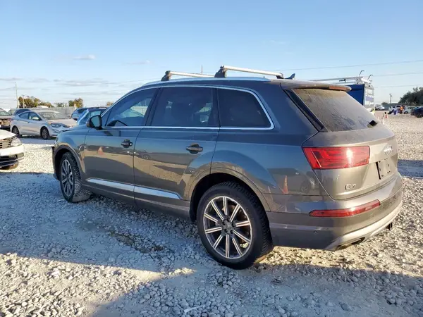 WA1LAAF73KD019295 2019 AUDI Q7 - Image 2